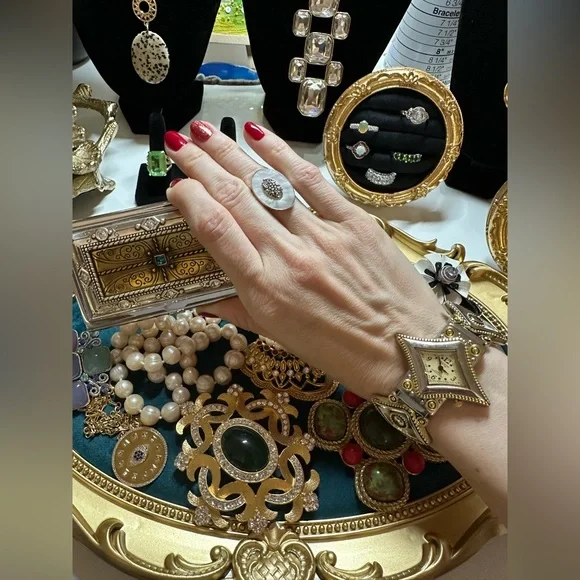 Unlisted Live Show /No refunds /Jewelry - Picture 1 of 1